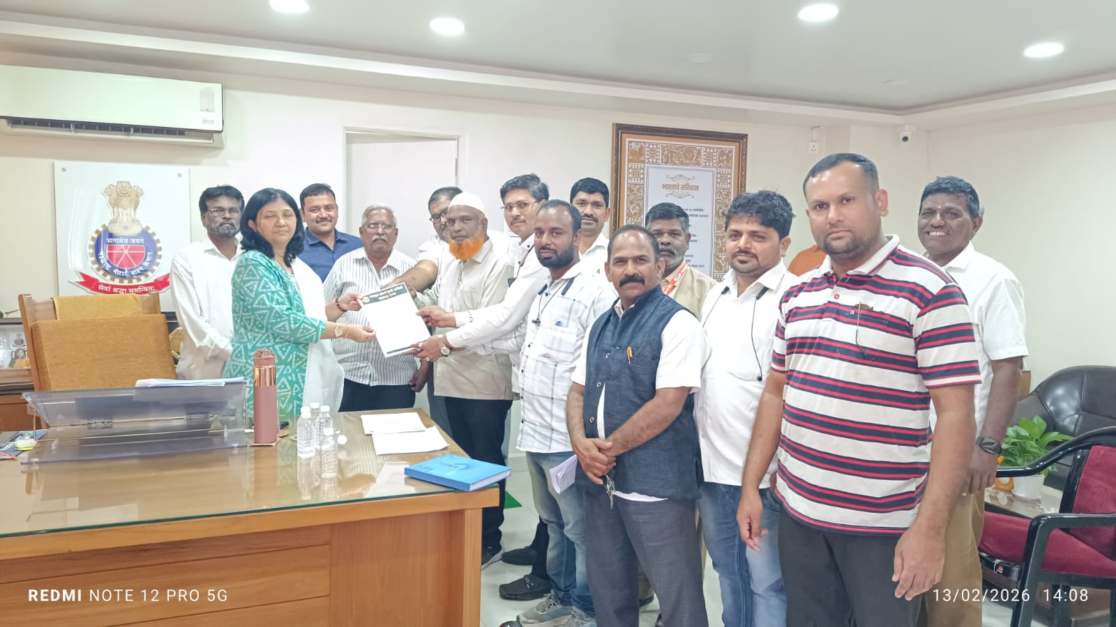 Pune:पुण्यात रिक्षा चालकांच्या प्रश्नांवर आरटीओमध्ये निवेदन!